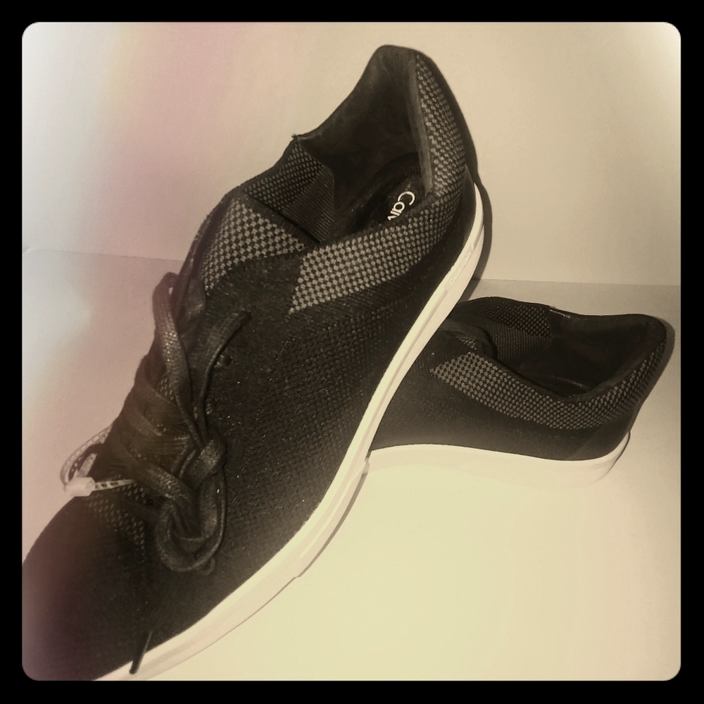 Nwot Calvin Klein Sneakers